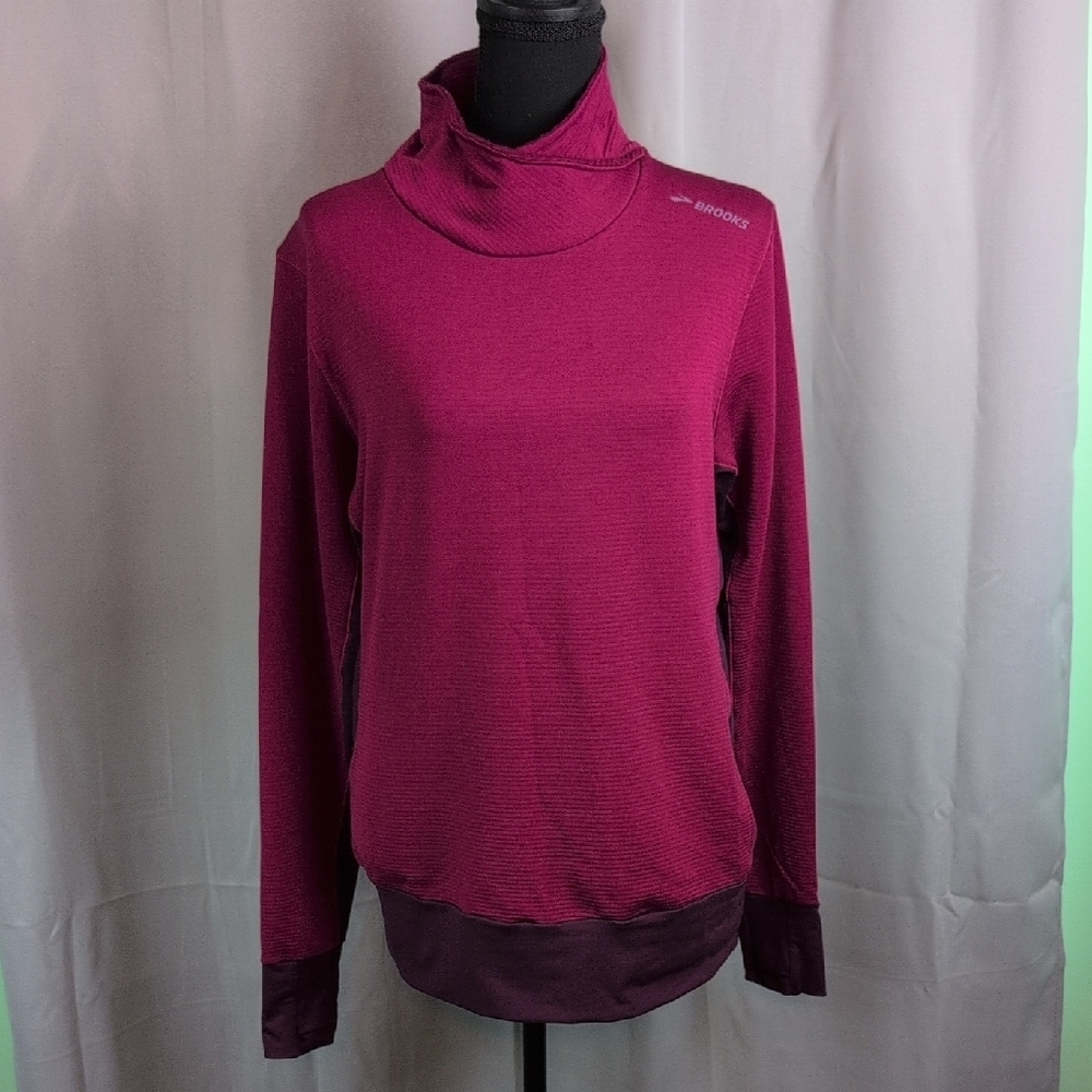Brooks Women's Berry Cowl Neck‎ Sweater